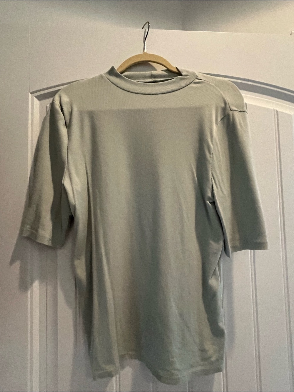 Women’s Short Sleeve Tee in Light Sage
